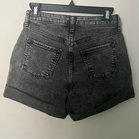 Wild Fable high waisted shorts in size 0R - Picture 2 of 3